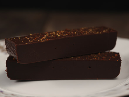 Homemade Chocolate for Beginners – Simple & Foolproof Recipe