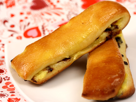 French-Style Vanilla Cream and Chocolate Chip Brioche — Inspired by Christian Felder