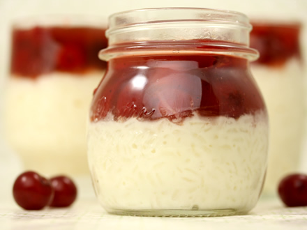 Family-Friendly Rice Pudding with Seasonal Fruit Sauce — Versatile & Delicious!
