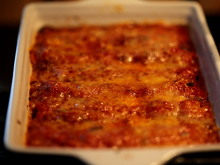 SPINACH AND CHEESE CANNELLONI WITH HOMEMADE TOMATO SAUCE