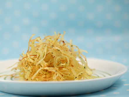Super Crispy Homemade Potato Sticks (Chips) with Oregano