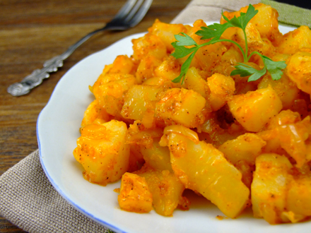 Crispy Cubed Potatoes (“Rantaliti” Style)