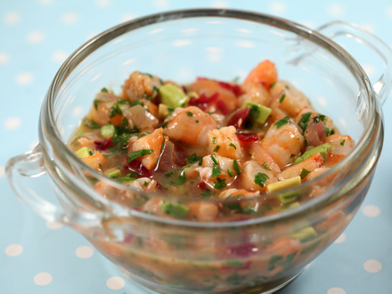 REFRESHING SHRIMP COCKTAIL SALAD — LIGHT, ZESTY, AND PERFECT FOR SEAFOOD LOVERS