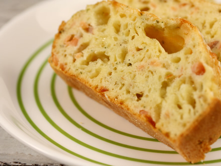 SMOKED SALMON AND CHEESE SAVORY LOAF — AROMATIC WITH A TOUCH OF WALNUT