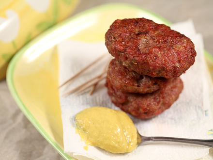 OVEN-BAKED JUICY GARLIC MEATBALLS WITH NUTRITIONAL YEAST — SOFT, FLAVORFUL, AND GUILT-FREE