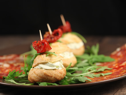 ELEGANT CHOUX CHEESE PLATTER — PERFECT FOR A CHIC GIRLS’ GATHERING