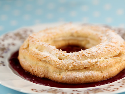 BAKED PLUM SAUCE WITH ALMOND COCONUT CHOUX CROWNS — A DELECTABLE FRUIT-INSPIRED DESSERT