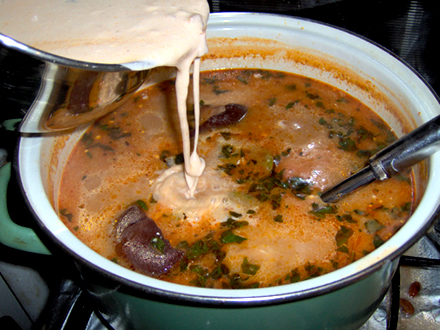BEAN SOUP WITH SMOKED PORK KNUCKLE — HEARTY, SMOKY, AND COMFORTING