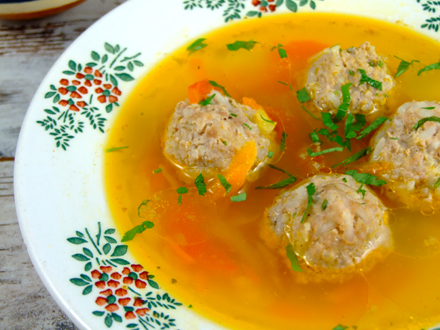 TRADITIONAL MEATBALL SOUP