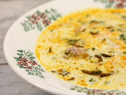 TRADITIONAL TRANSYLVANIAN SOUR PORK SOUP WITH TARRAGON AND SOUR CREAM