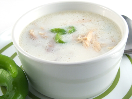 TRADITIONAL ROMANIAN GARLIC CHICKEN SOUP WITH SOUR CREAM