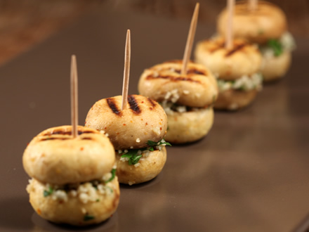 GRILLED MINI MUSHROOM “SLIDERS” STUFFED WITH BLUE CHEESE AND COUSCOUS