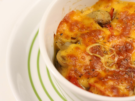 QUICK BAKED MUSHROOMS WITH SOFT MELTED CHEESE