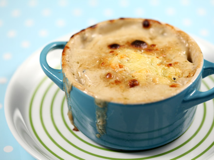 WARM MUSHROOM AND TRUFFLE CHEESE CASSEROLE