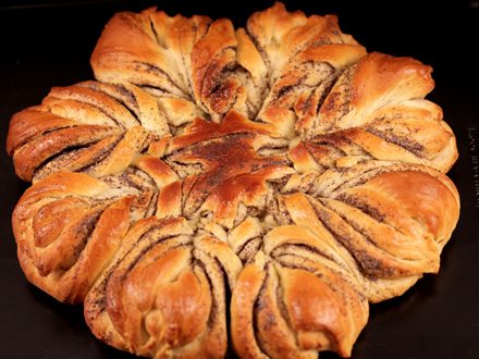 POPPY SEED WREATH BREAD