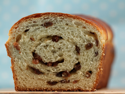RAISIN-LOADED SWEET BREAD – GUARANTEED RAISIN IN EVERY BITE