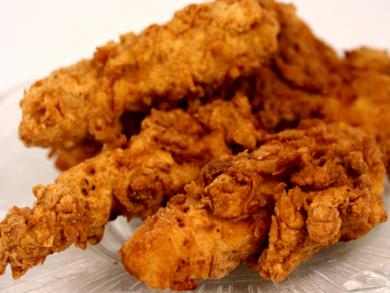 HOMEMADE SPICY CRISPY CHICKEN STRIPS