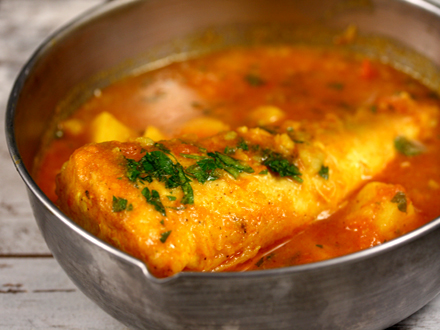LIGHT AND FLAVORFUL FISH CURRY – EASY DINNER RECIPE