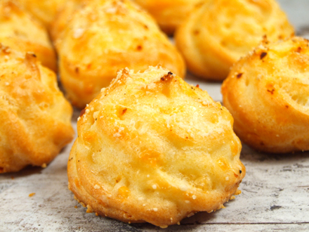 SAVORY CHEESE ÉCLAIRS (Gougères) – PERFECT APPETIZERS OR SNACKS