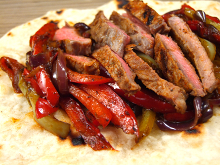 AUTHENTIC MEXICAN FAJITAS WITH GRILLED MEAT AND VEGGIES
