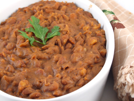 MEXICAN REFRIED BEANS (FRIJOLES REFRITOS) – FLAVORFUL AND SMOOTH SIDE DISH