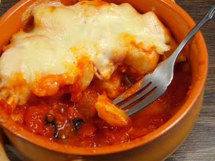 GNOCCHI ALLA SORRENTINA – CLASSIC ITALIAN GNOCCHI BAKED WITH TOMATO SAUCE AND MOZZARELLA