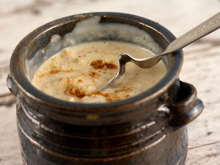 HOMEMADE OVERNIGHT OATS YOGURT JAR – VITAMIN-RICH, FIBER-POWERED BREAKFAST