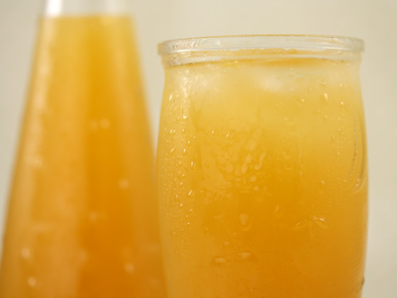 EXOTIC PASSION FRUIT ICED TEA – A TROPICAL REFRESHMENT IN A GLASS