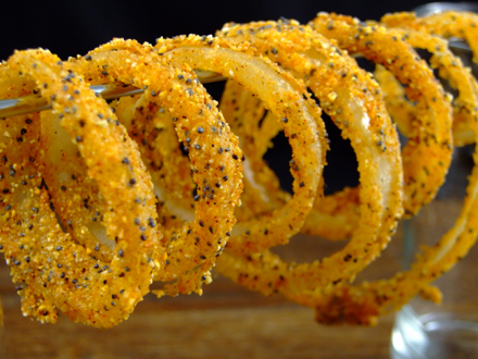 LIGHT AND CRISPY ONION RINGS – A HEALTHIER ALTERNATIVE