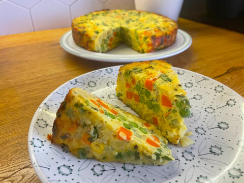 TUNISIAN GOLDEN FRITTATA WITH SIMPLE INGREDIENTS