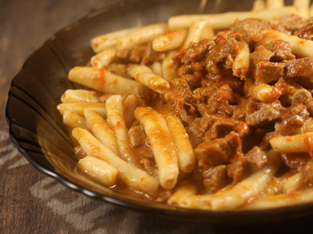 HOMEMADE PASTA WITH VEAL STEW – A SPECIALTY FROM ZRNOVO, KORČULA ISLAND