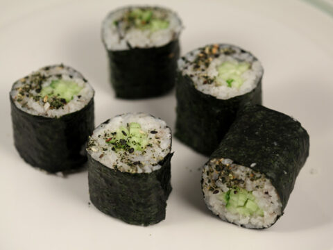 KAPPA MAKI: REFRESHING VEGETARIAN CUCUMBER SUSHI WITH FURIKAKE