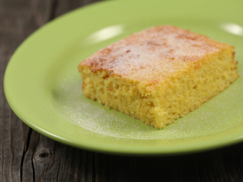 TRADITIONAL CORNMEAL CAKE – SOFT, FLUFFY, AND LOVED BY ALL AGES