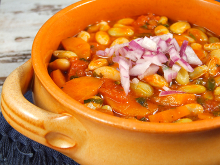 TRADITIONAL CYPRIOT BEAN STEW – SIMPLE, HEARTY, AND FLAVORFUL