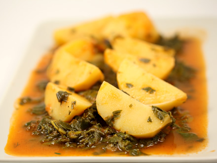 SWEET NEW POTATOES WITH SPINACH IN GREEK-STYLE TOMATO SAUCE