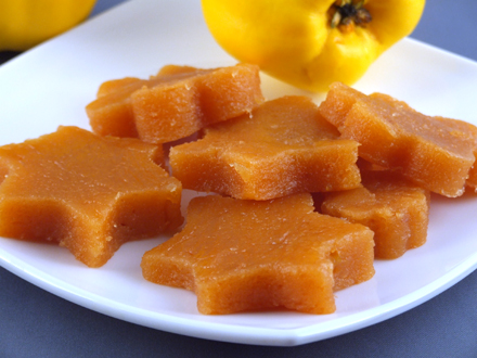SPANISH-STYLE QUINCE MARMALADE (MEMBRILLO) – SWEET, AROMATIC, AND PERFECTLY SET