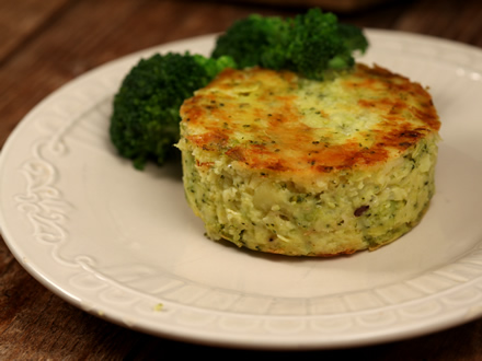 BROCCOLI AND POTATO MEDALLIONS – A DELICATE SIDE FOR OVEN-BAKED SALMON