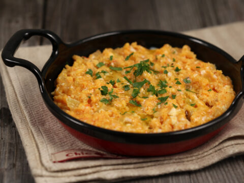 TURKISH-STYLE PAPARA WITH VEGETABLES – AROMATIC AND CREAMY SCRAMBLED EGGS