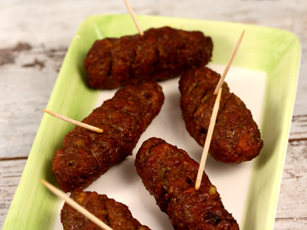 HOMEMADE MITITEI (ROMANIAN GRILLED SAUSAGES)