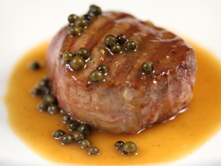 TENDERLOIN STEAK WITH GREEN PEPPERCORN SAUCE
