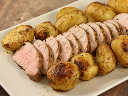 JUICY OVEN-ROASTED PORK TENDERLOIN WITH NEW POTATOES