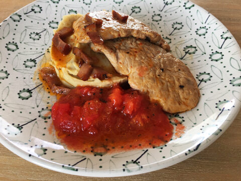 PORK TENDERLOIN WITH LENTIL PUREE AND GRILLED TOMATO COULIS
