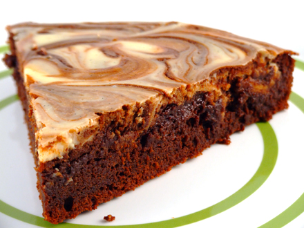 MARBLED CHOCOLATE BROWNIE WITH CREAM CHEESE SWIRL