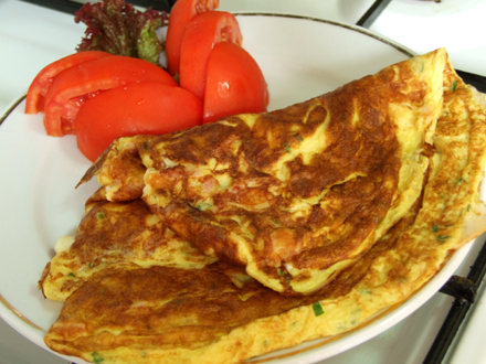 HAM AND CHEESE OMELETTE WITH FRESH PARSLEY