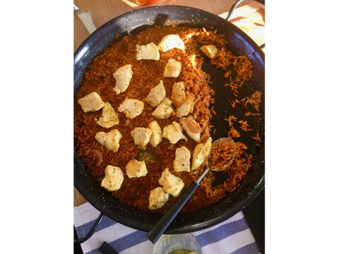 AROMATIC BASMATI RICE WITH SPICES AND CHICKEN BROTH