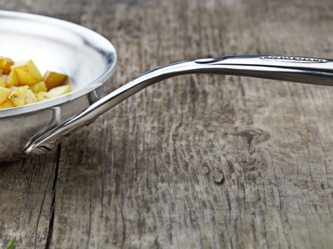 The Truth About Frying Pans – Which Materials Are Best for Cooking