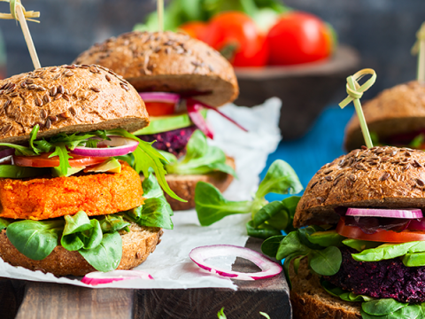 Carrot Hot Dogs, Bean Burgers & Other Vegetarian Grill Ideas