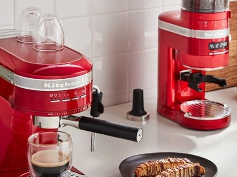 How to Choose the Right Coffee Machine for You: Tips and Recommendations