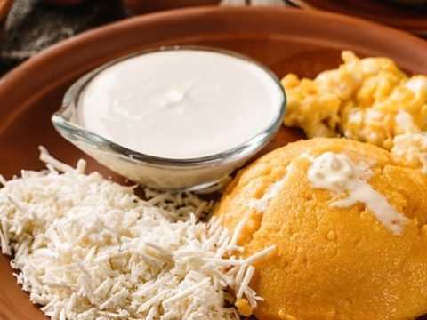 How to Make Mămăligă: Tips and Secrets for a Perfect Recipe