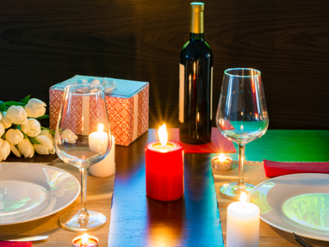 Complete Menu: Ideas and Recipes for a Romantic Dinner
